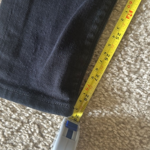 Express Skinny Jeans with Sleek Fit - Picture 3 of 6